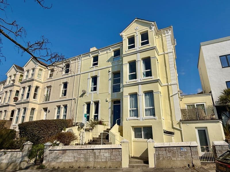9 Hillsborough, Mannamead , Plymouth, Devon, PL4 7AR