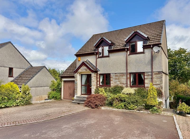 Hillside Close, Buckland Monachorum, Yelverton, Devon, PL20 7EQ