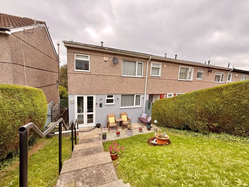 Sefton Avenue, lipson , Plymouth, Devon, PL4 7HB