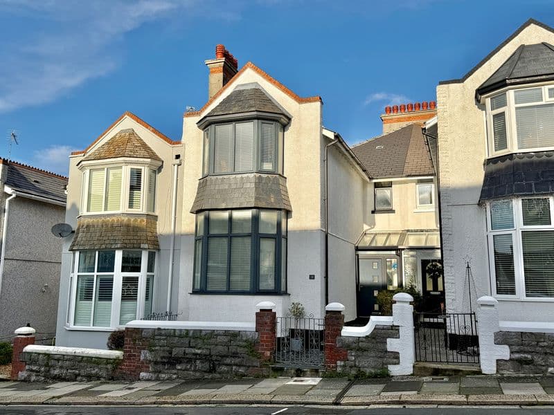 Home Park Avenue, Peverell, Plymouth, Devon, PL3 4PG