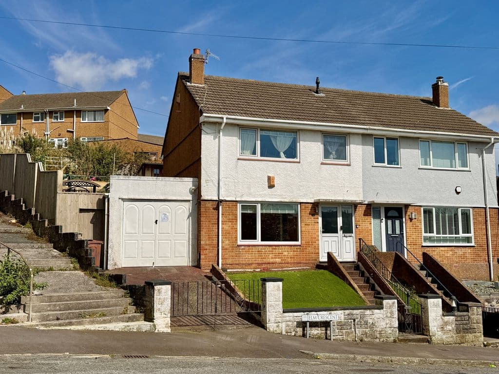 Elm Crescent, Mannamead, Plymouth, Devon, PL3 5AF