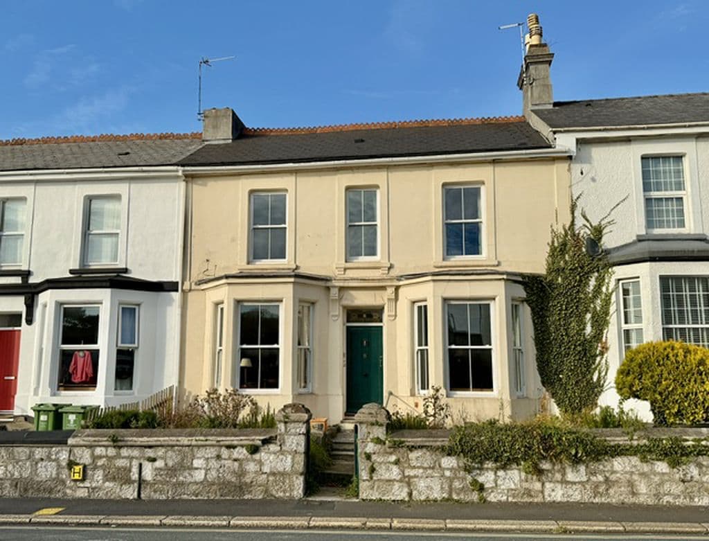 Hyde Park Road, Mutley, Plymouth, Devon, PL3 4RJ