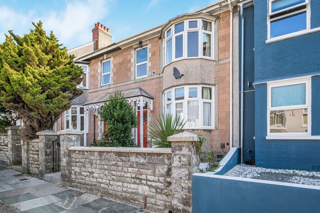 Dale Gardens, Mutley  , Plymouth, Devon, PL4 6PX
