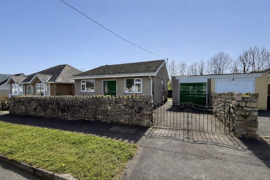 Westwood Avenue, Glenholt , Plymouth, Devon, PL6 7HS